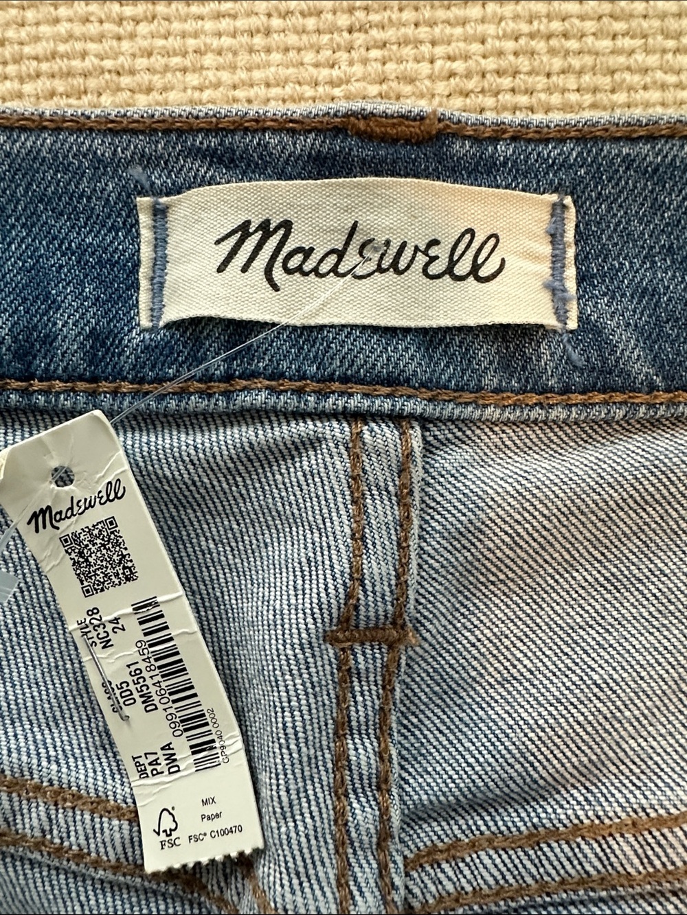 Madewell Distressed Perfect Vintage Jean NWT Sz 24 - Picture 2 of 11